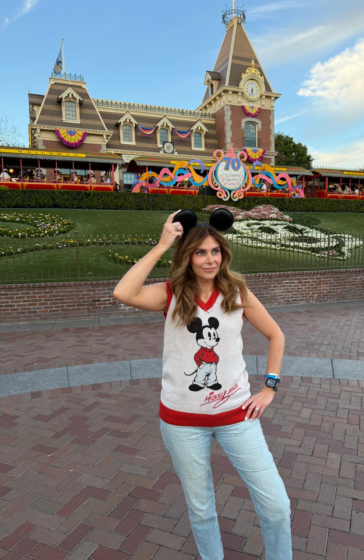 Mickey Mouse Signature Knit V-neck Vest With Red Trim